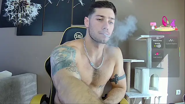 Snapshot of Jason_theGreat chatting on October 31, 2025, 9:43 am Jason theGreat online show from October 31, 2025, 9:43 am