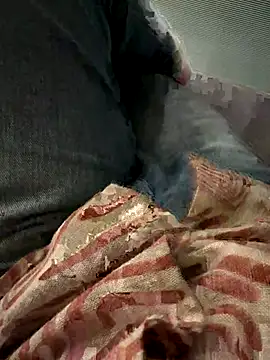 Snapshot of saumon3022 chatting on September 17, 2025, 1:24 pm saumon3022 online show from September 17, 2025, 1:24 pm