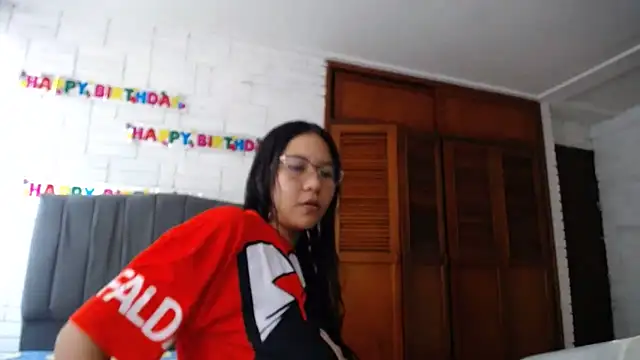 Naia Stant online show from October 13, 2025, 9:59 pm