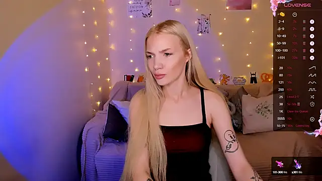 AnyaTaylor  online show from September 26, 2025, 2:26 am