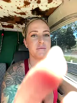 OdetteDelane online show from November 20, 2025, 3:39 am