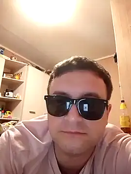 Snapshot of Ivandovxxxl_1010 chatting on October 11, 2025, 1:42 pm Ivandovxxxl 1010 online show from October 11, 2025, 1:42 pm