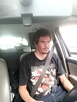 twitshe online show from October 19, 2025, 3:12 pm