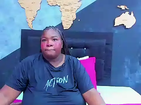 Snapshot of Maiam__Rossi chatting on October 28, 2025, 12:19 pm Maiam Rossi online show from October 28, 2025, 12:19 pm