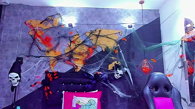 Snapshot of Maiam__Rossi chatting on November 8, 2025, 12:27 pm Maiam Rossi online show from November 8, 2025, 12:27 pm