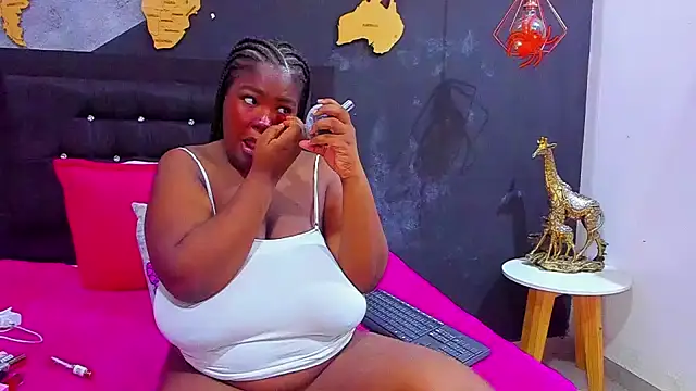 Snapshot of Maiam__Rossi chatting on November 26, 2025, 12:17 pm Maiam Rossi online show from November 26, 2025, 12:17 pm