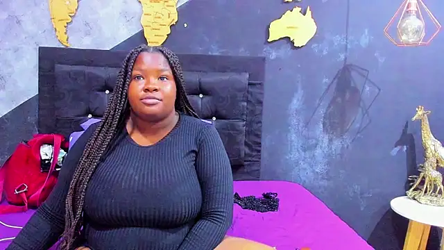 Snapshot of Maiam__Rossi chatting on December 14, 2025, 1:27 pm Maiam Rossi online show from December 14, 2025, 1:27 pm