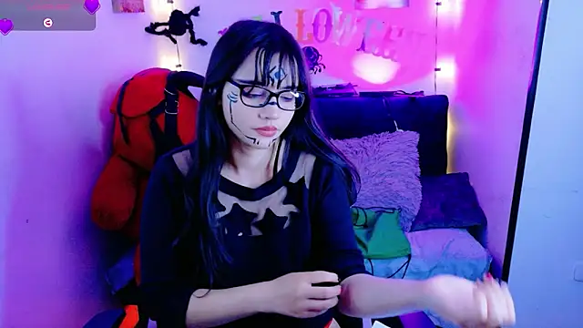 MiaVelvetDoll online show from October 23, 2025, 2:05 pm