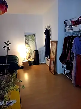 BelleFelicitas online show from November 10, 2025, 5:12 pm