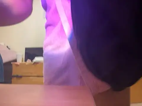 luvrgrllani online show from November 24, 2025, 1:49 am