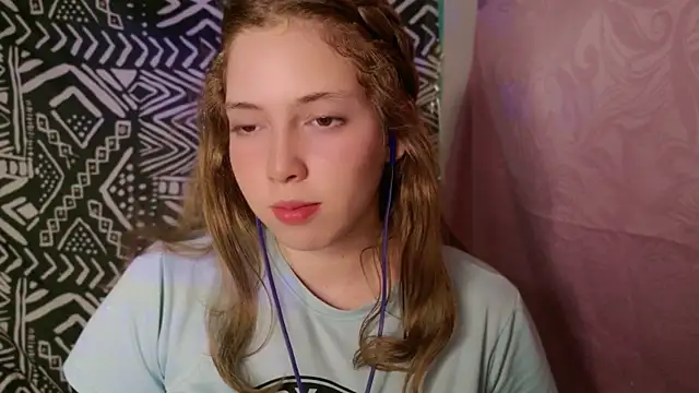 Snapshot of Natalia_novna chatting on October 25, 2025, 11:43 pm Natalia novna online show from October 25, 2025, 11:43 pm