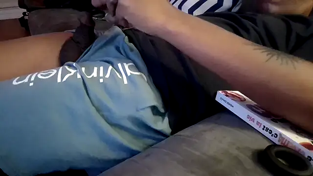 Snapshot of shaker75019paris chatting on November 15, 2025, 5:16 am shaker75019paris online show from November 15, 2025, 5:16 am