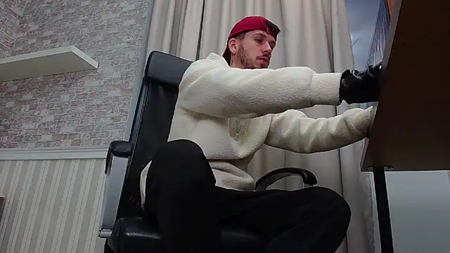 JonahShaw online show from October 15, 2025, 4:23 am