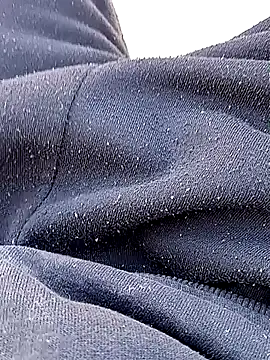 LUISSLEONN0958 online show from November 2, 2025, 7:49 pm