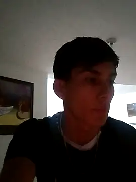 LUISSLEONN0958 online show from November 23, 2025, 11:43 am