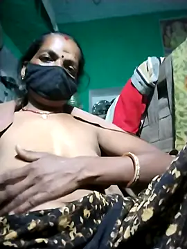 Snapshot of Sexi_savita chatting on November 8, 2025, 11:36 pm Sexi savita online show from November 8, 2025, 11:36 pm