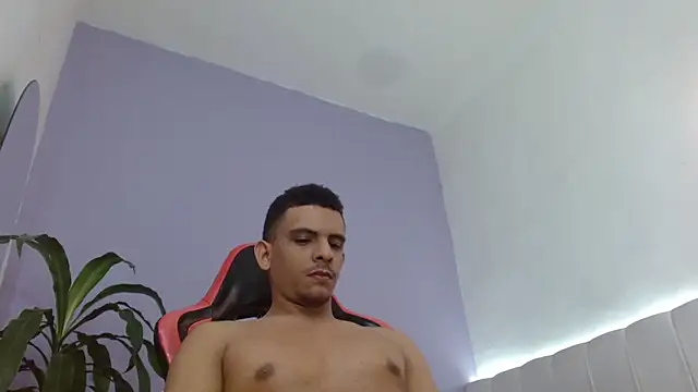 Snapshot of _Tarekk_ chatting on November 13, 2025, 12:31 am Tarekk online show from November 13, 2025, 12:31 am