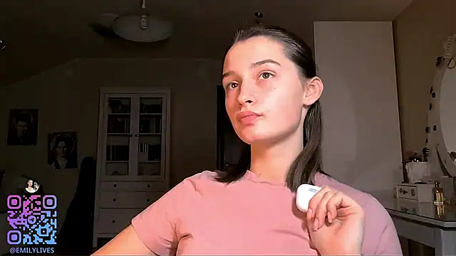 Snapshot of DarlineBrustera chatting on November 27, 2025, 2:19 pm DarlineBrustera online show from November 27, 2025, 2:19 pm