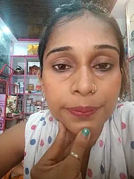 hotshreya69 online show from October 6, 2025, 10:02 am