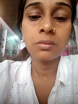 hotshreya69 online show from October 9, 2025, 6:11 am