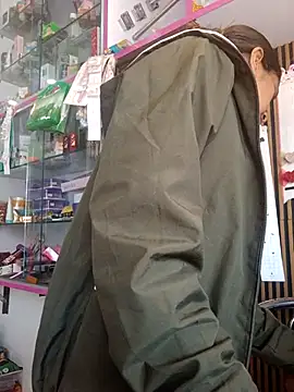 hotshreya69 online show from December 5, 2025, 6:55 am