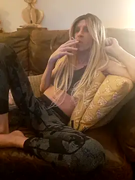 Snapshot of LAXdesires chatting on November 8, 2025, 7:45 pm LAXdesires online show from November 8, 2025, 7:45 pm