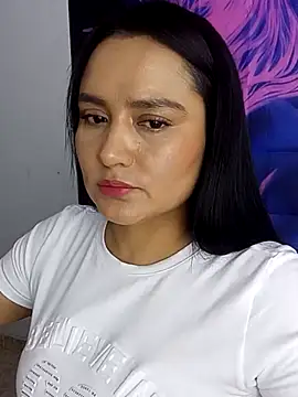 Snapshot of Rouse69_ chatting on September 9, 2025, 8:36 am Rouse69 online show from September 9, 2025, 8:36 am
