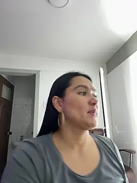 Snapshot of Rouse69_ chatting on September 18, 2025, 10:50 am Rouse69 online show from September 18, 2025, 10:50 am