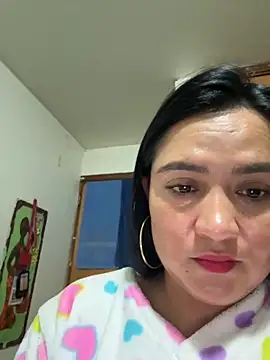 Snapshot of Rouse69_ chatting on October 30, 2025, 8:27 am Rouse69 online show from October 30, 2025, 8:27 am