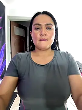 Snapshot of Rouse69_ chatting on November 2, 2025, 12:13 am Rouse69 online show from November 2, 2025, 12:13 am