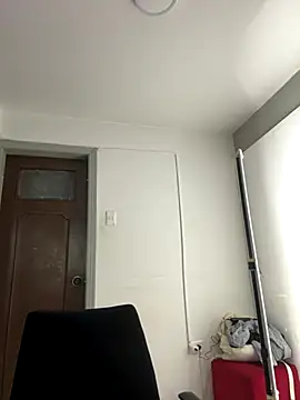 Snapshot of Rouse69_ chatting on December 1, 2025, 8:08 am Rouse69 online show from December 1, 2025, 8:08 am