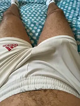 Snapshot of Beurberry19 chatting on October 7, 2025, 4:48 pm Beurberry19 online show from October 7, 2025, 4:48 pm