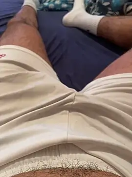 Snapshot of Beurberry19 chatting on October 12, 2025, 1:26 am Beurberry19 online show from October 12, 2025, 1:26 am