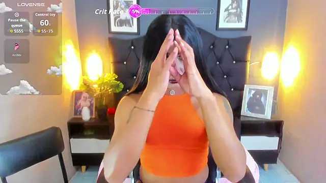 Lucia-Horny24 online show from September 10, 2025, 7:25 pm