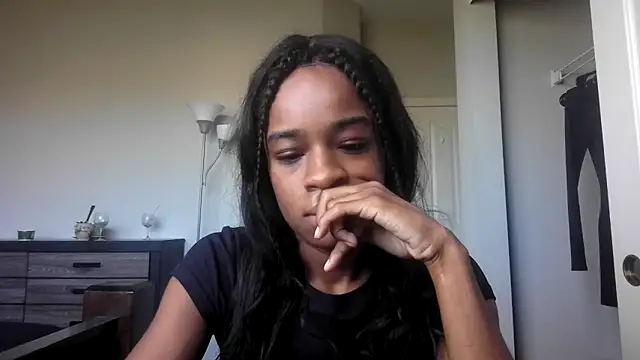 Snapshot of Marlowlovee chatting on September 14, 2025, 5:01 pm Marlowlovee online show from September 14, 2025, 5:01 pm
