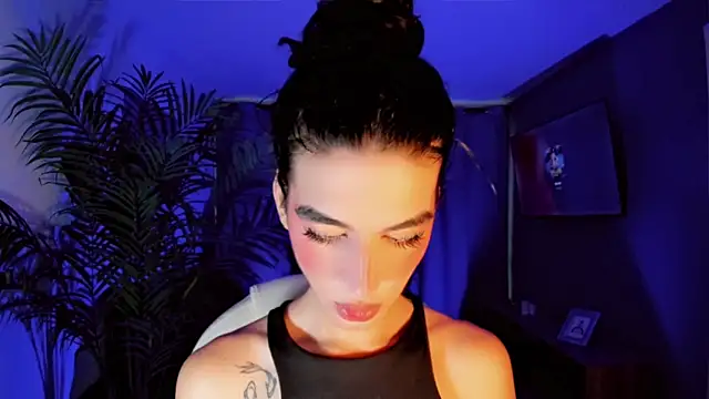 LanaOrtiiz online show from September 15, 2025, 10:43 pm