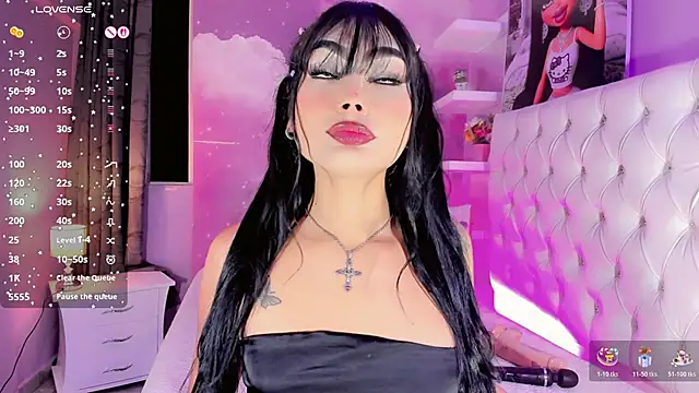 LanaOrtiiz online show from October 27, 2025, 5:11 am