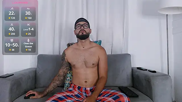 Eric Evans1 online show from September 19, 2025, 3:19 am