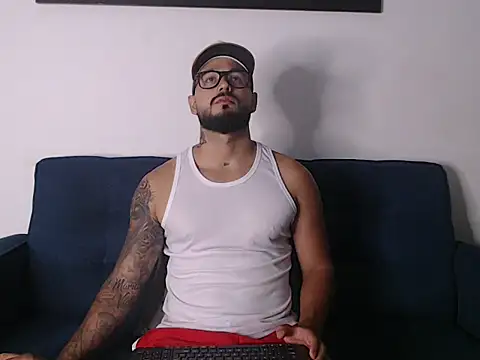 Eric Evans1 online show from October 30, 2025, 4:03 am