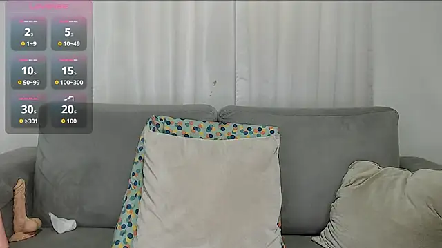 Snapshot of carolinefantasy_ chatting on October 13, 2025, 6:19 pm carolinefantasy online show from October 13, 2025, 6:19 pm