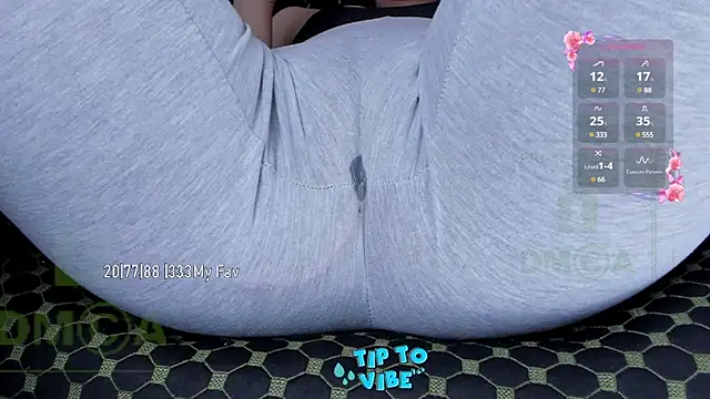 Snapshot of Cameltoe_squirt_inPants chatting on March 15, 2025, 10:46 am Cameltoe squirt inPants online show from March 15, 2025, 10:46 am