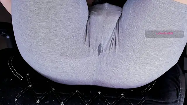 Snapshot of Cameltoe_squirt_inPants chatting on September 10, 2025, 3:23 pm Cameltoe squirt inPants online show from September 10, 2025, 3:23 pm