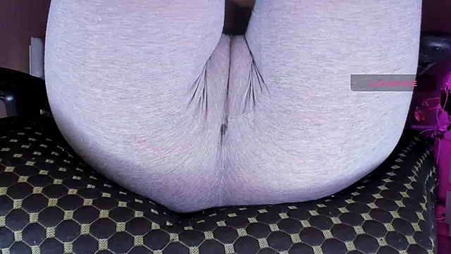 Snapshot of Cameltoe_squirt_inPants chatting on November 10, 2025, 2:49 pm Cameltoe squirt inPants online show from November 10, 2025, 2:49 pm