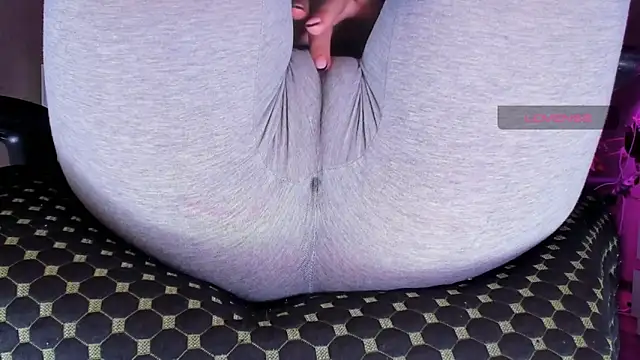 Snapshot of Cameltoe_squirt_inPants chatting on November 30, 2025, 9:02 am Cameltoe squirt inPants online show from November 30, 2025, 9:02 am