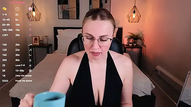 Lexi terele online show from November 27, 2025, 6:59 am