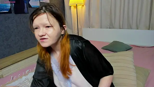 Nora lovvvv online show from November 29, 2025, 10:18 am