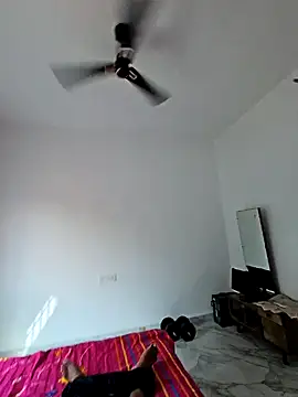 Snapshot of LundBoyram chatting on November 2, 2025, 8:17 am LundBoyram online show from November 2, 2025, 8:17 am