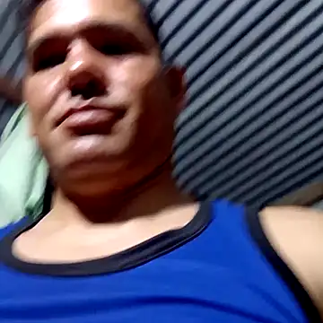 Snapshot of Franklinrivas91 chatting on December 20, 2025, 1:45 am Franklinrivas91 online show from December 20, 2025, 1:45 am