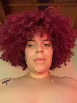 Enyagleam  online show from November 29, 2025, 2:47 am