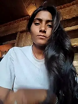 Snapshot of Mohni_singh chatting on December 18, 2025, 5:35 am Mohni singh online show from December 18, 2025, 5:35 am